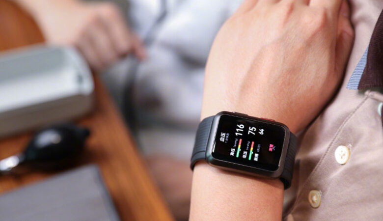 ساعت هوشمند هواوی با قابلیت اندازه گیری فشار خون